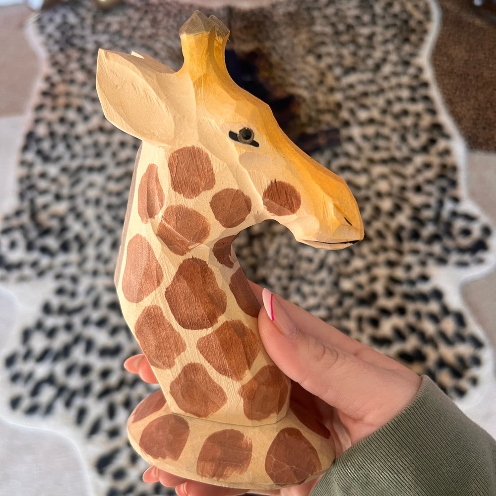 Handcrafted Giraffe Wood Glasses holder Sculpture